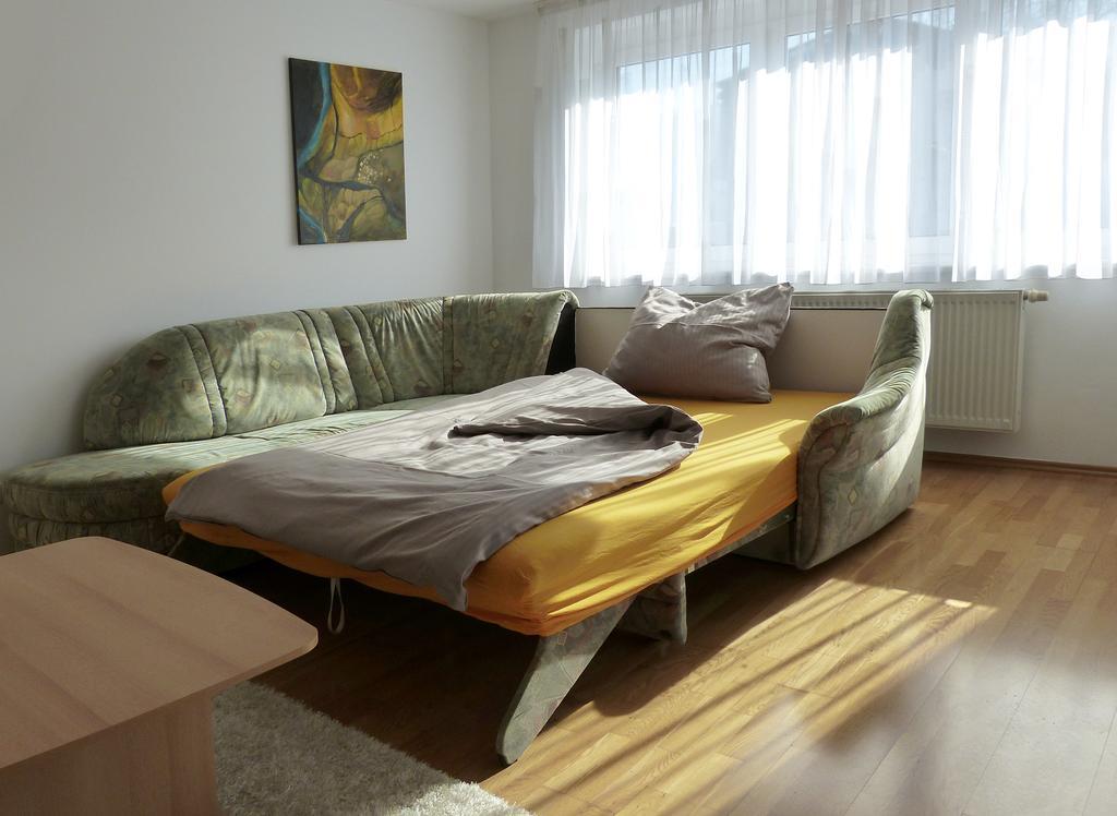 Ferienwohnung Kern Bodensdorf Pokoj fotografie