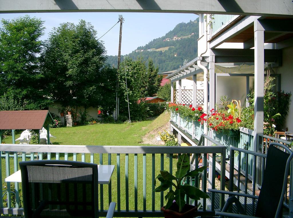 Ferienwohnung Kern Bodensdorf Pokoj fotografie